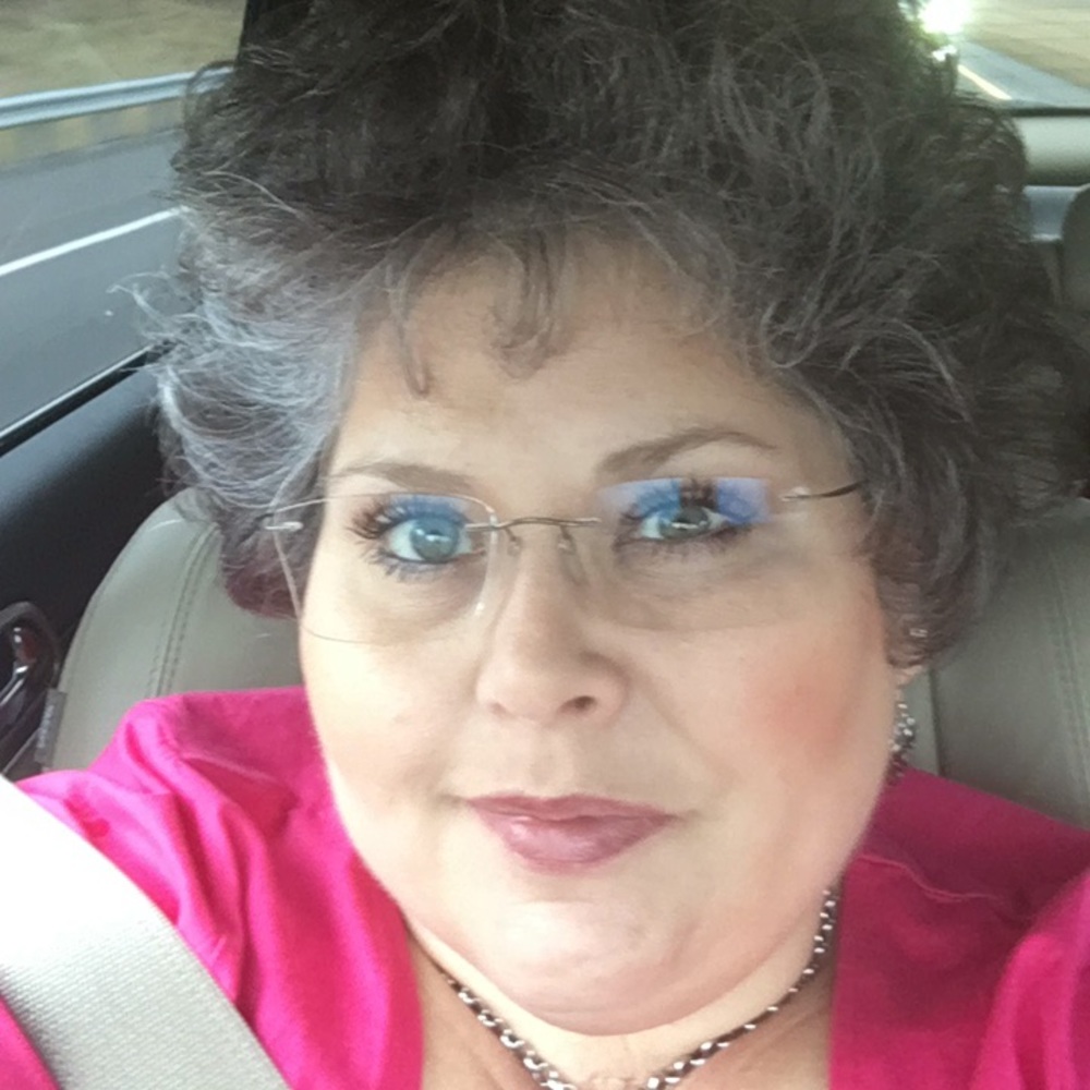 Meet your Posher, Renee